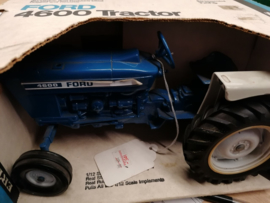 E00805 Ford 4600 B90%