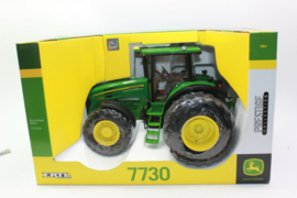 E45239 John Deere 7730
