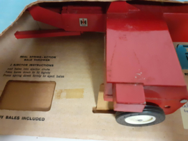 E00447 CIH Hay Baler