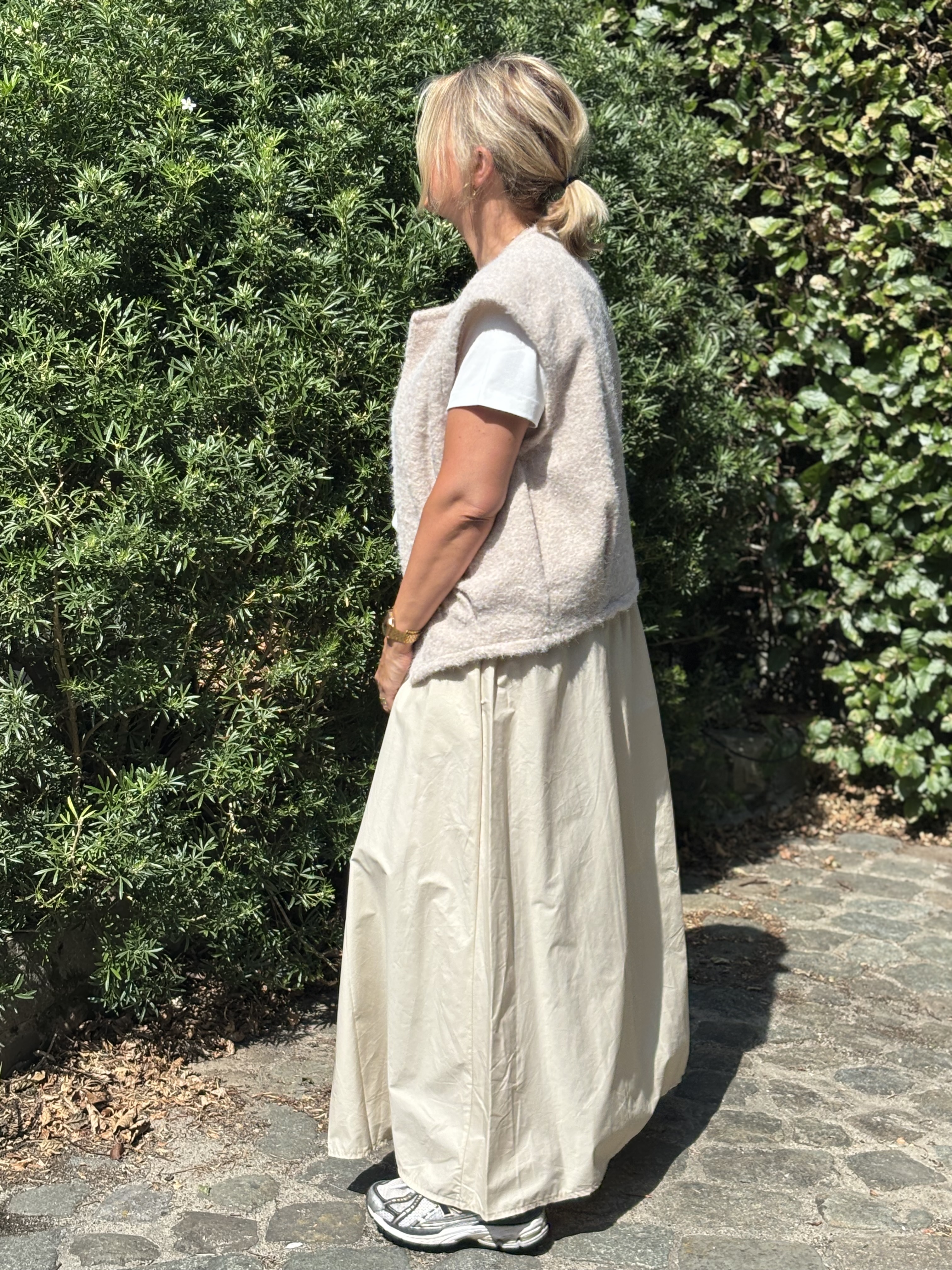 Rok Mira  TU Beige