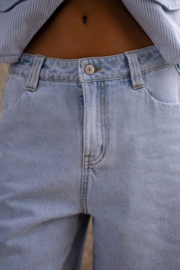 Bermuda  Victus jeans    Oraije