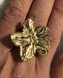 Ring grote bloem