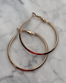 Hangoorbellen goud kleine  ringen