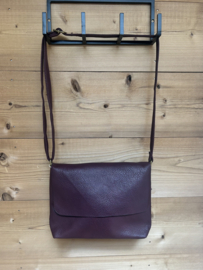 Handtas overslag  middenmaat cassis