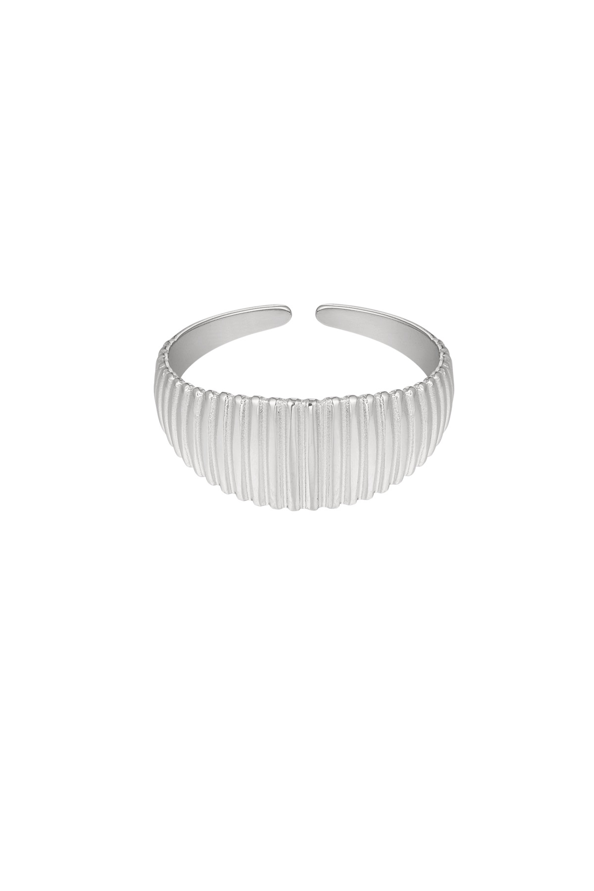 Ring met streepjes zilver