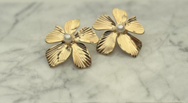 Oorbellen stainless steel Bloem goud
