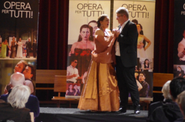 7 december Opera per Tutti / presenteert een middag in feestelijke stemming met decemberdromen Kaarten € 35,00