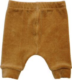 Prachtig  zacht velours broekje in een mooie camel kleur