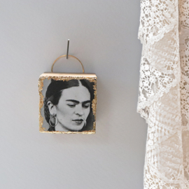frida small