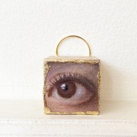 eye 1