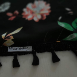 Polyester 3-hoek sjaal met kwastjes (zwart | bloemen)