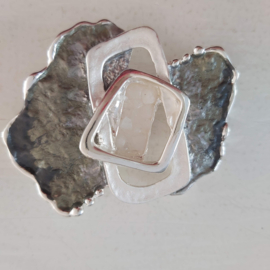 Magneet broche (grijs | abstracte vlinder)