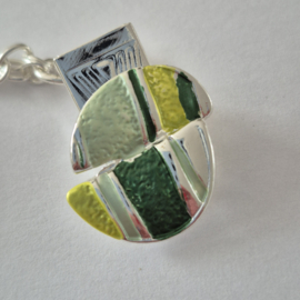 Zilverkleurige vestclip (groen | asymmetrische rondjes)