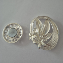Magneet broche (zilver | ovaal bloemen, blaadjes)