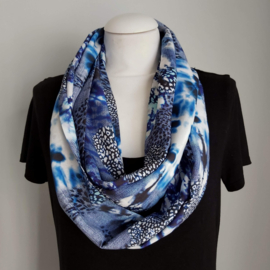 Viscose colsjaal  (blauw | patchwork)