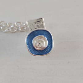 Zilverkleurige vestclip (zilver, blauw, vierkant)