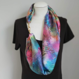 Satijnen telefoonsjaal (multi color | pauwen ogen, bloemen)