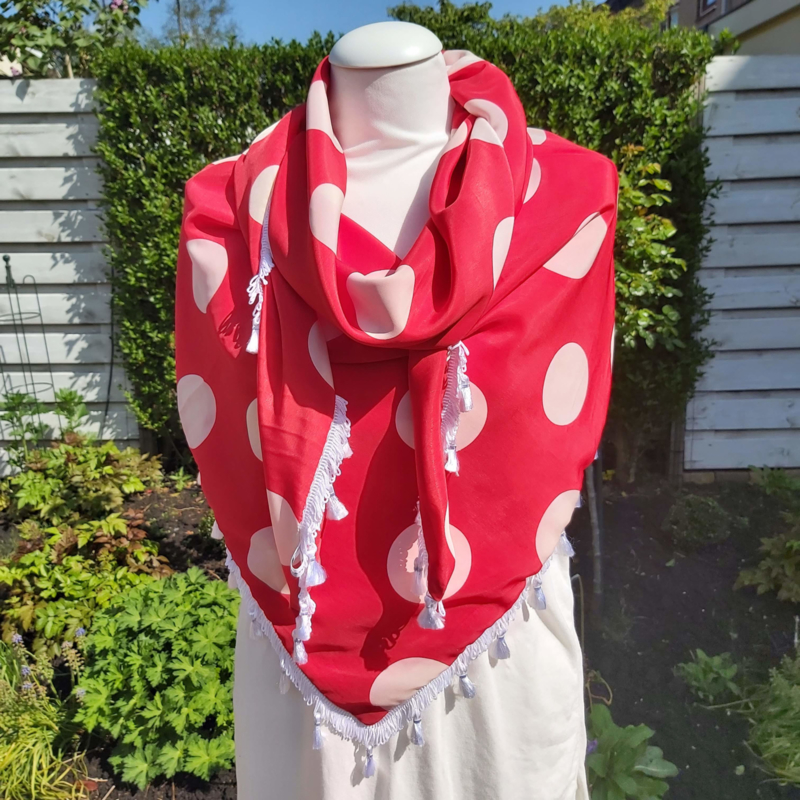 Polyester driehoek sjaal met kwastjes (rood| witte polka)