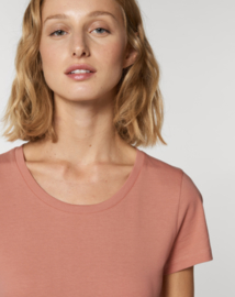 Rose Clay  t-shirt for her