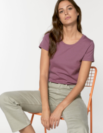 Mauve t-shirt for her