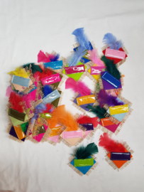 Naambadge, jute en veer, sinterklaas