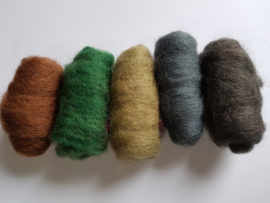 Gekaarde wol assorti (nr 679)