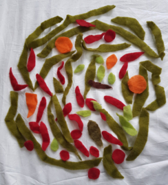 Restanten naaldvilt groen oranje rood (MJR)