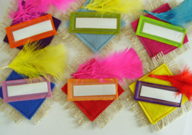 Naambadge, jute en veer, sinterklaas