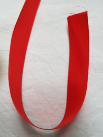 Satijnlint rood 40 mm breed, draadrand, per 2 meter