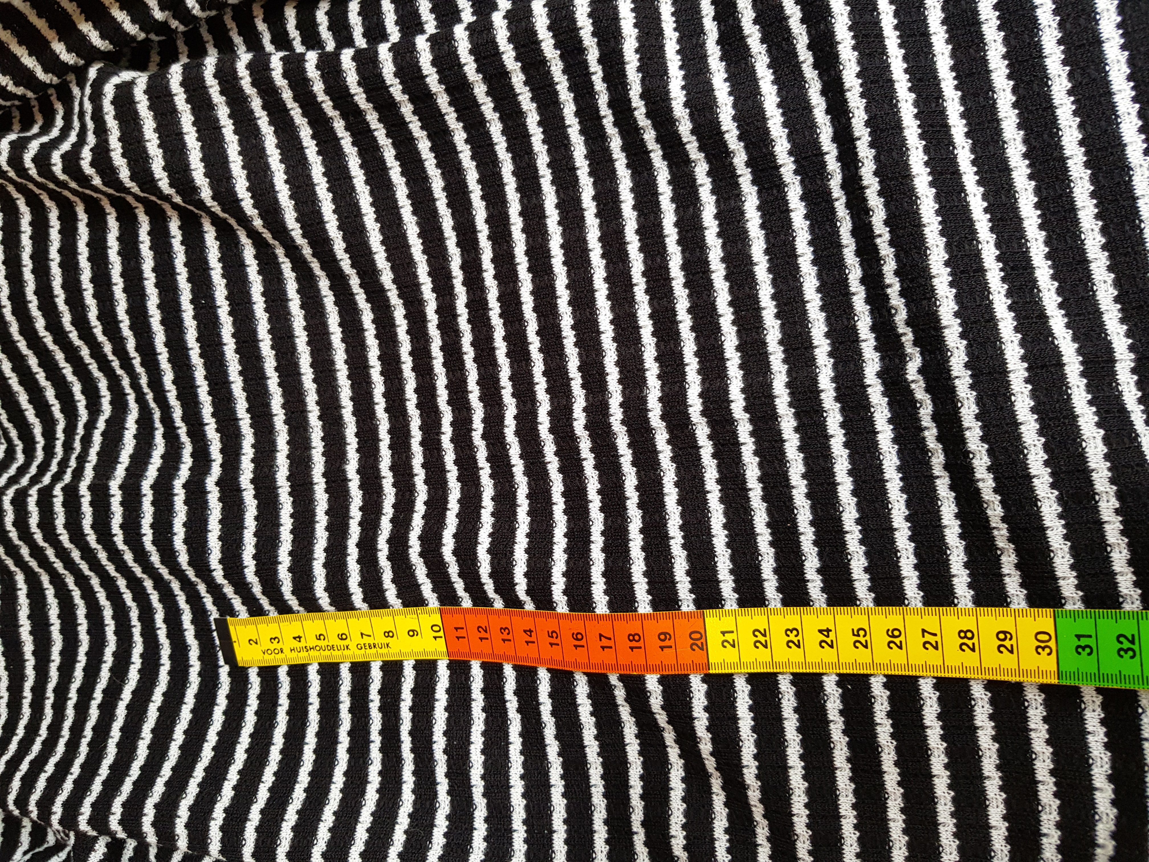 Zwart wit gestreept, stretch, 2 m breed (DVS)