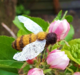 LENTE; bijtjes naaldvilten