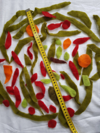 Restanten naaldvilt groen oranje rood (MJR)