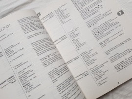 Kookboek voor gerechten mbv de magnetron in 4 talen