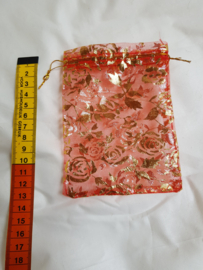 zakje organza met gouden opdruk