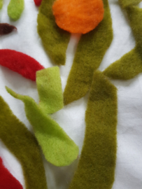 Restanten naaldvilt groen oranje rood (MJR)