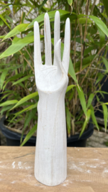 Houten ringen / sieraden houder hand