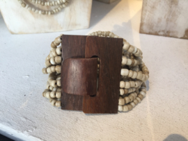 Armband met houten sluiting in diverse kleuren