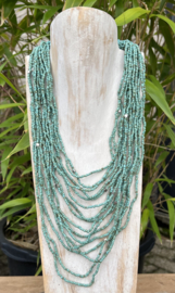 Kraaltjes ketting met zilveren accentjes