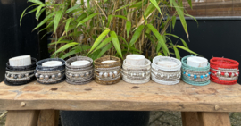 Kraaltjes armband  met bedeltjes