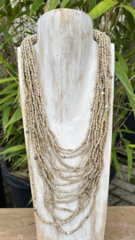 Kraaltjes ketting met zilveren accentjes