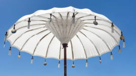 Ibiza Parasol 2 meter wit met kwastjes en parelmoer (steel in 2 delen)