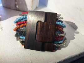Armband met houten sluiting in diverse kleuren