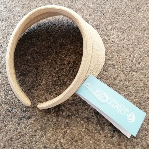 Olympia: Abrico - Zonneklep - Beige