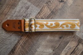 Bluebird Vintage Series - Ocher Flourishes Scroll