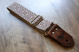 Bluebird Standard Series - Folkloric Ukrainian Brown