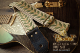 Bluebird Vintage Series - Green Maple Leaf