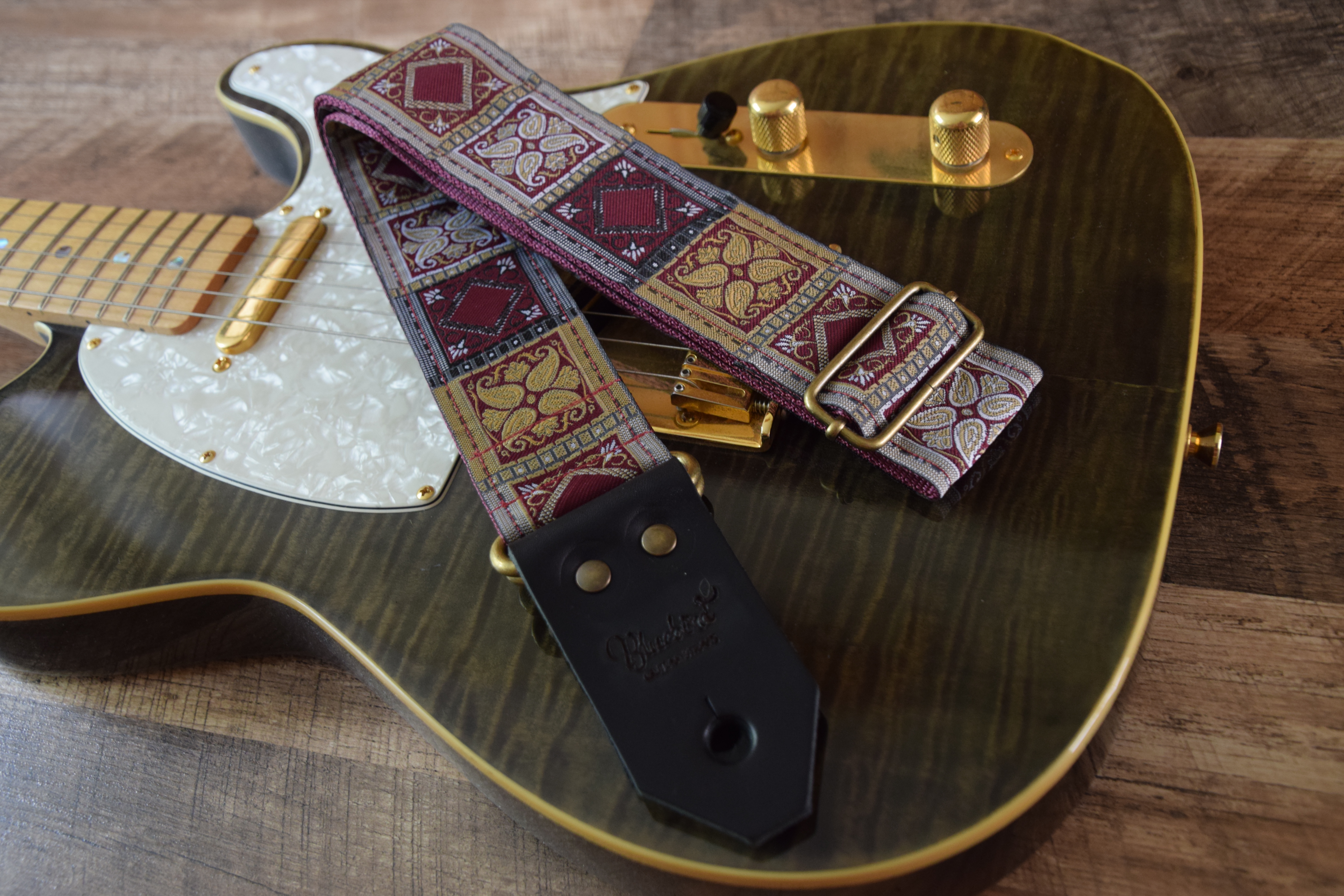 Bluebird Standard Series - Royal Boutique Da Vinci