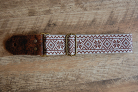 Bluebird Standard Series - Folkloric Ukrainian Brown