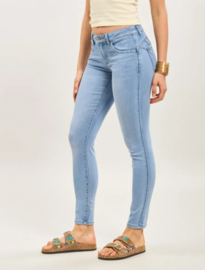 Toxik mediumhoge taille light bleached denim super push up L21164-19