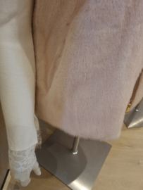 fijn truitje met kanten mouwen wit